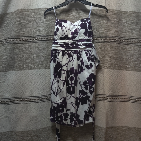 Dark Purple and White Floral Strapless Dress - Picture 4 of 8